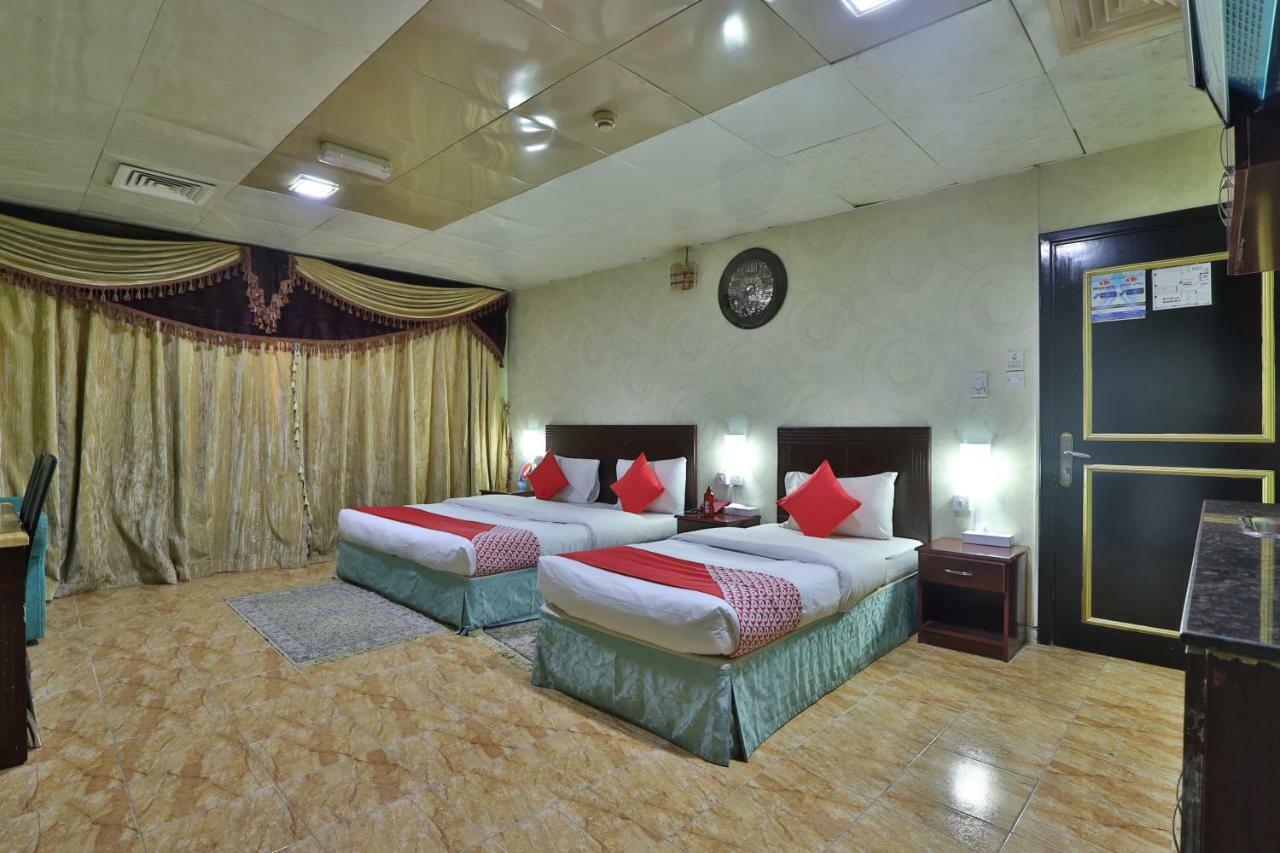 Oyo 261 Remas Hotel Apartment Dubái Exterior foto