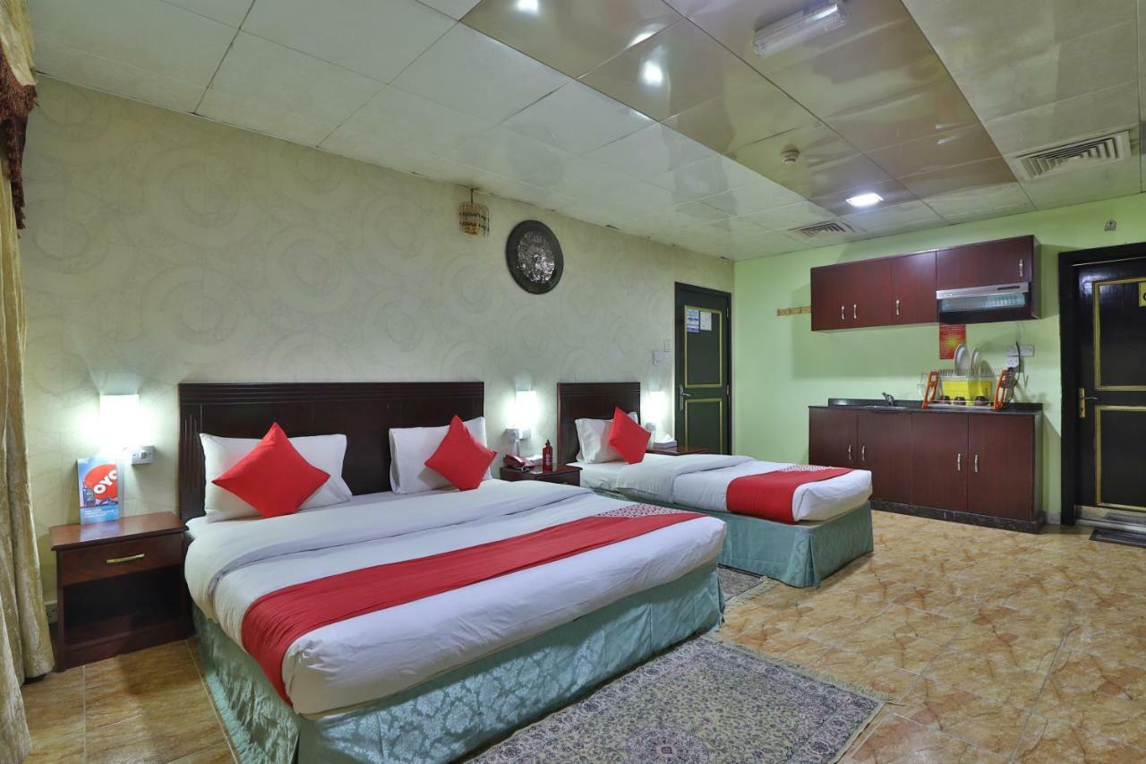 Oyo 261 Remas Hotel Apartment Dubái Exterior foto
